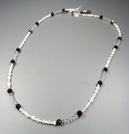 01BrillenketteBergkristallekuegelchen260